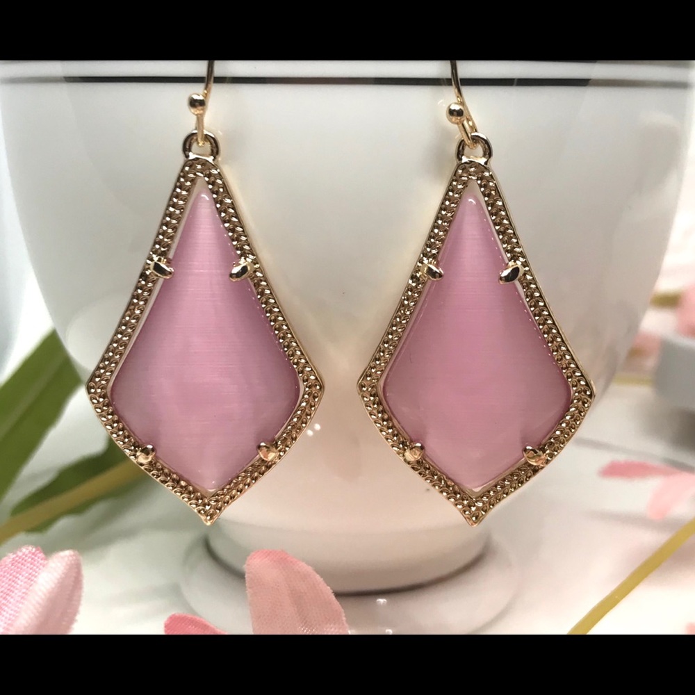 NEW 🌸 2” pink & Gold marble diamond drop earring - Picture 2 of 2